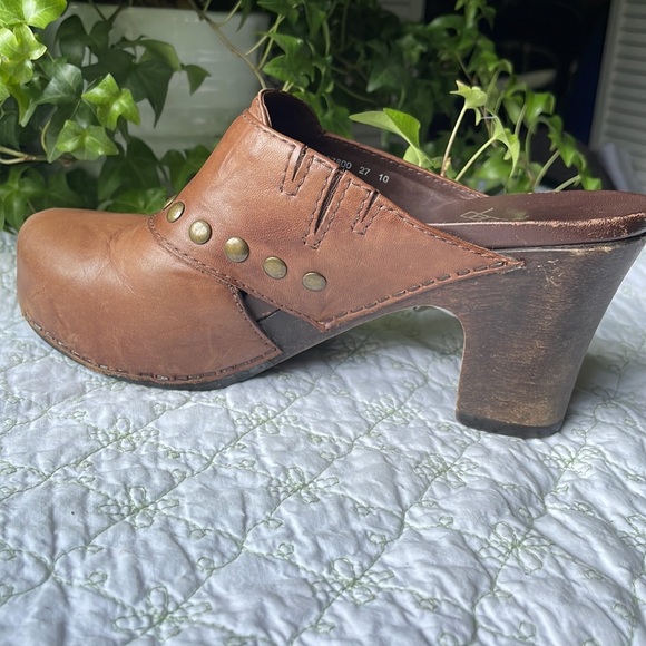 Dansko Rudy Brown Leather Slip On Mule Studded Clog Heels Women's US 6-6.5/EU 36 - Picture 6 of 10